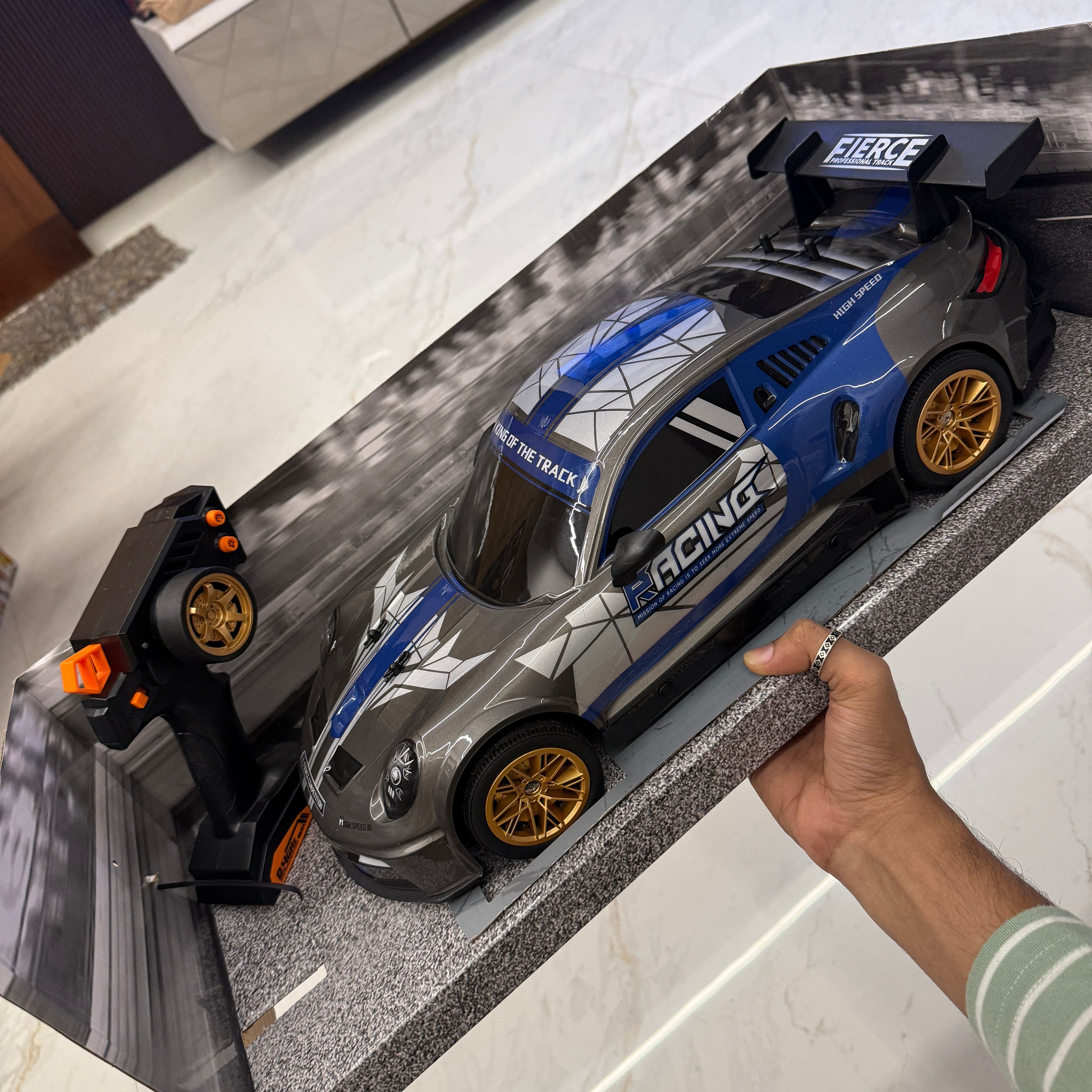Porsche 1:10 Scale High-Speed RC Racing Car
