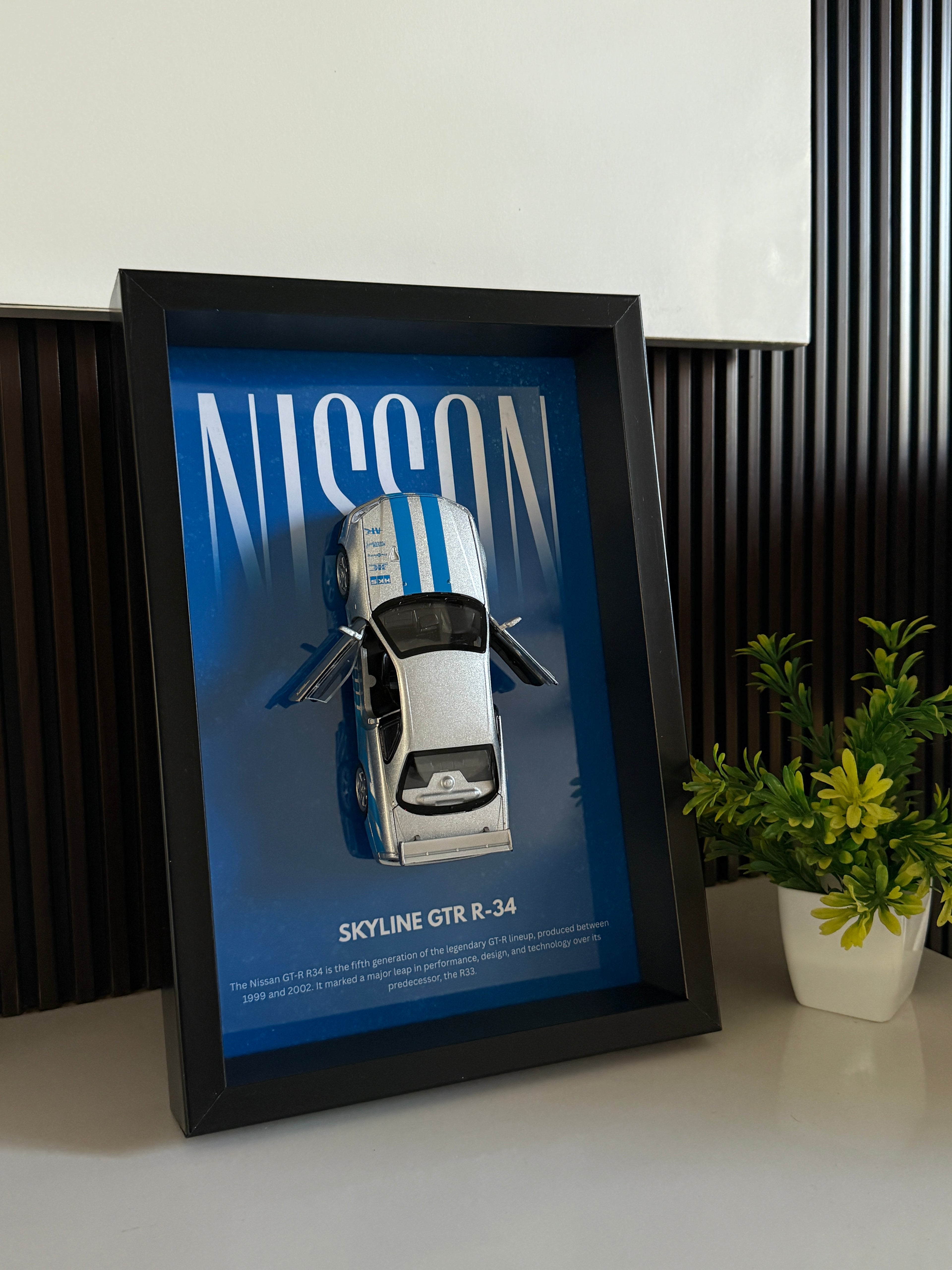 Nissan Skyline GTR R-34 Artpiece 1:32 Scale