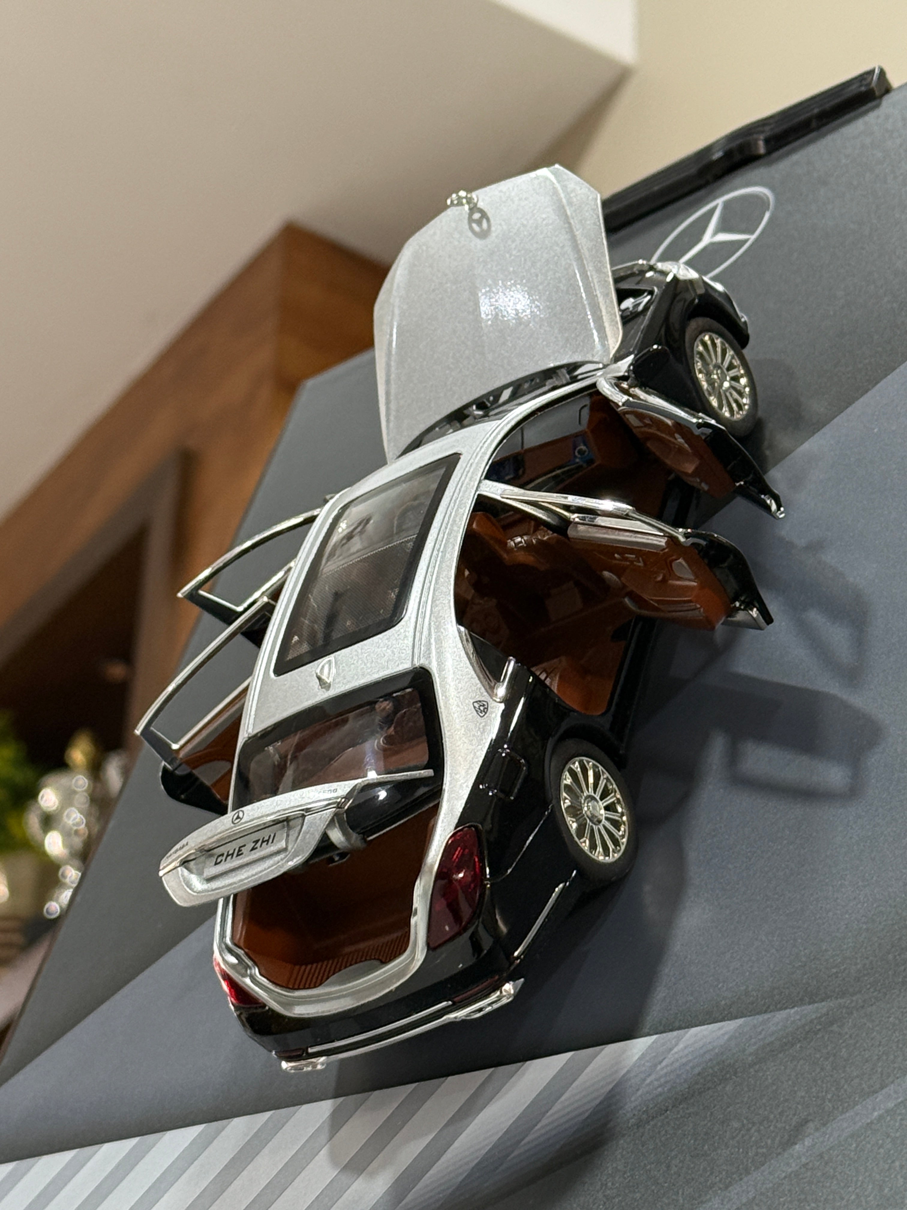 Mercedes Benz Maybach S-Class Premium Artpiece