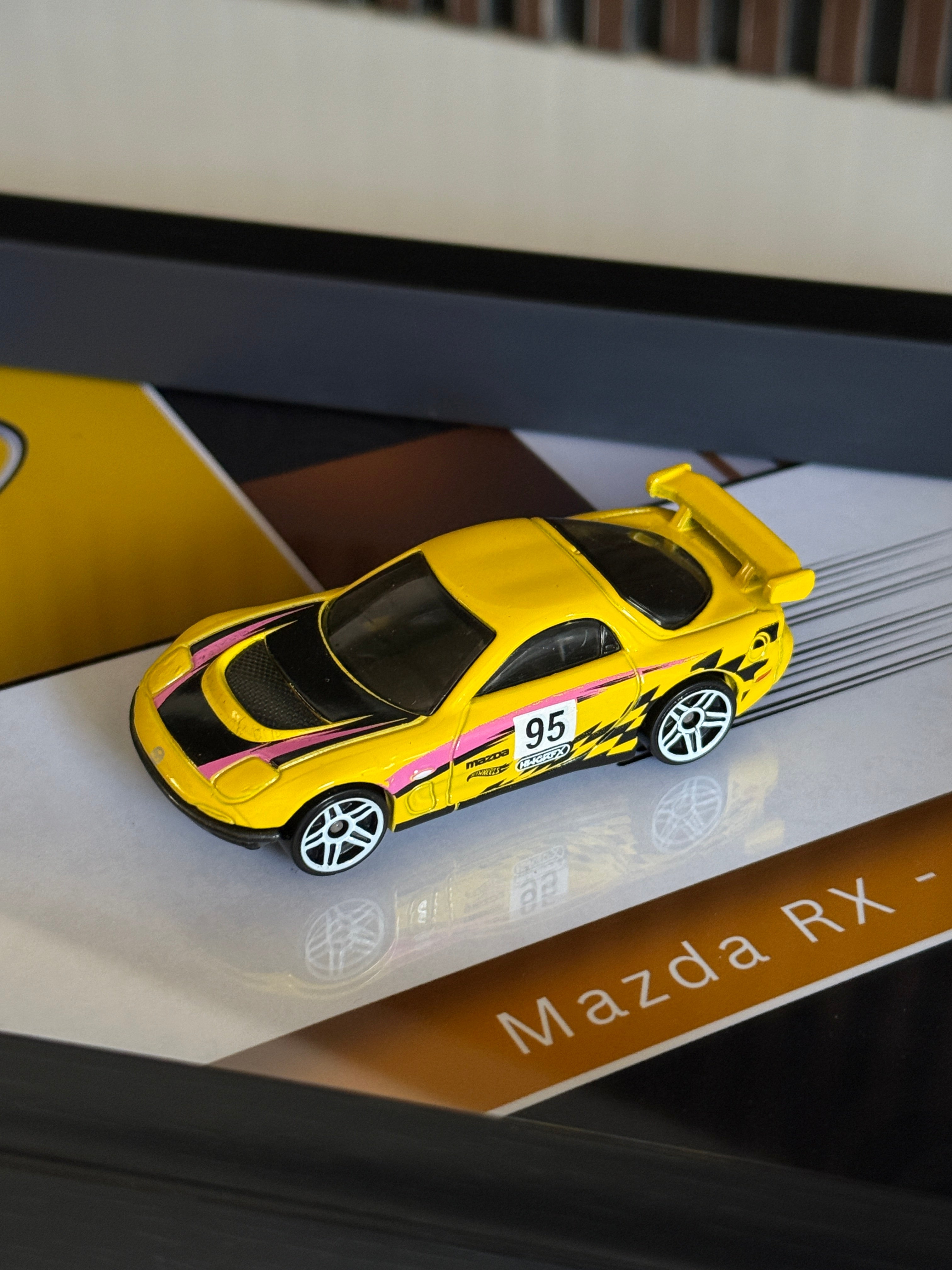 Mazda RX-7 Artpiece 1:64 Scale