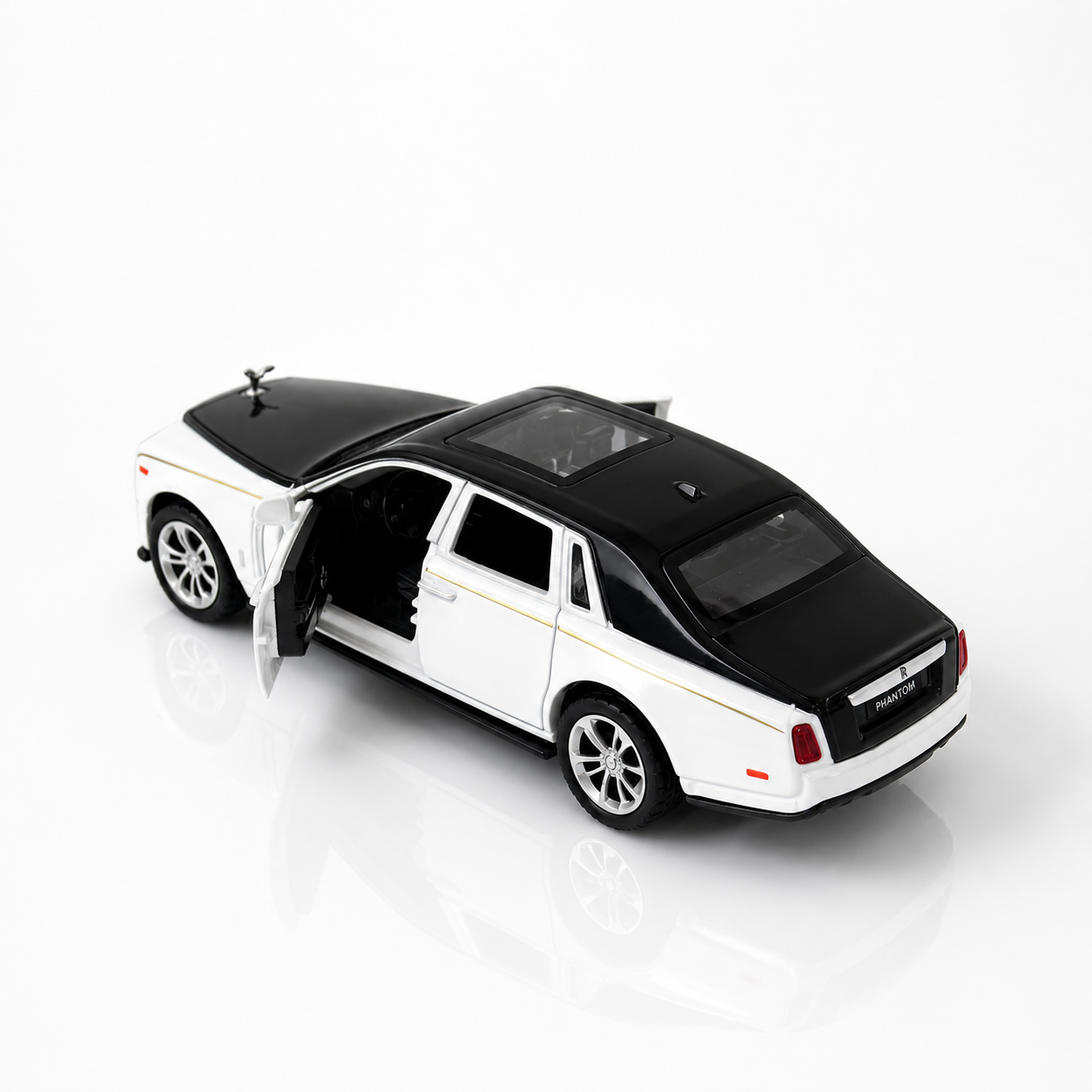 Rolls Royce Phantom 1:35 Scale diecast model