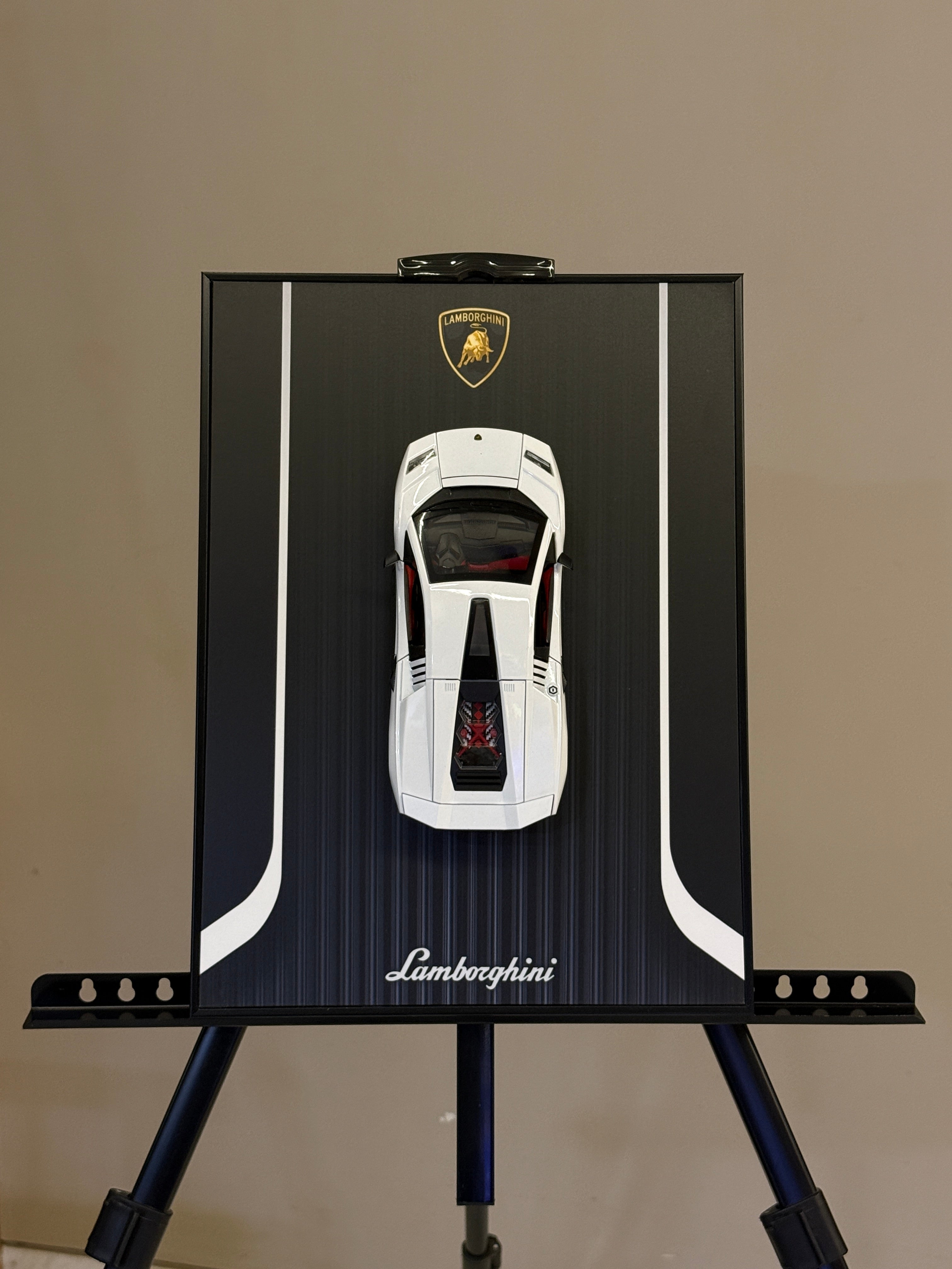 Lamborghini Countach LPI 800-4 Premium Artpiece
