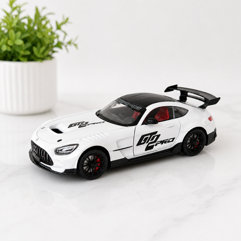 Mercedes-Benz AMG GT 1:24 scale model