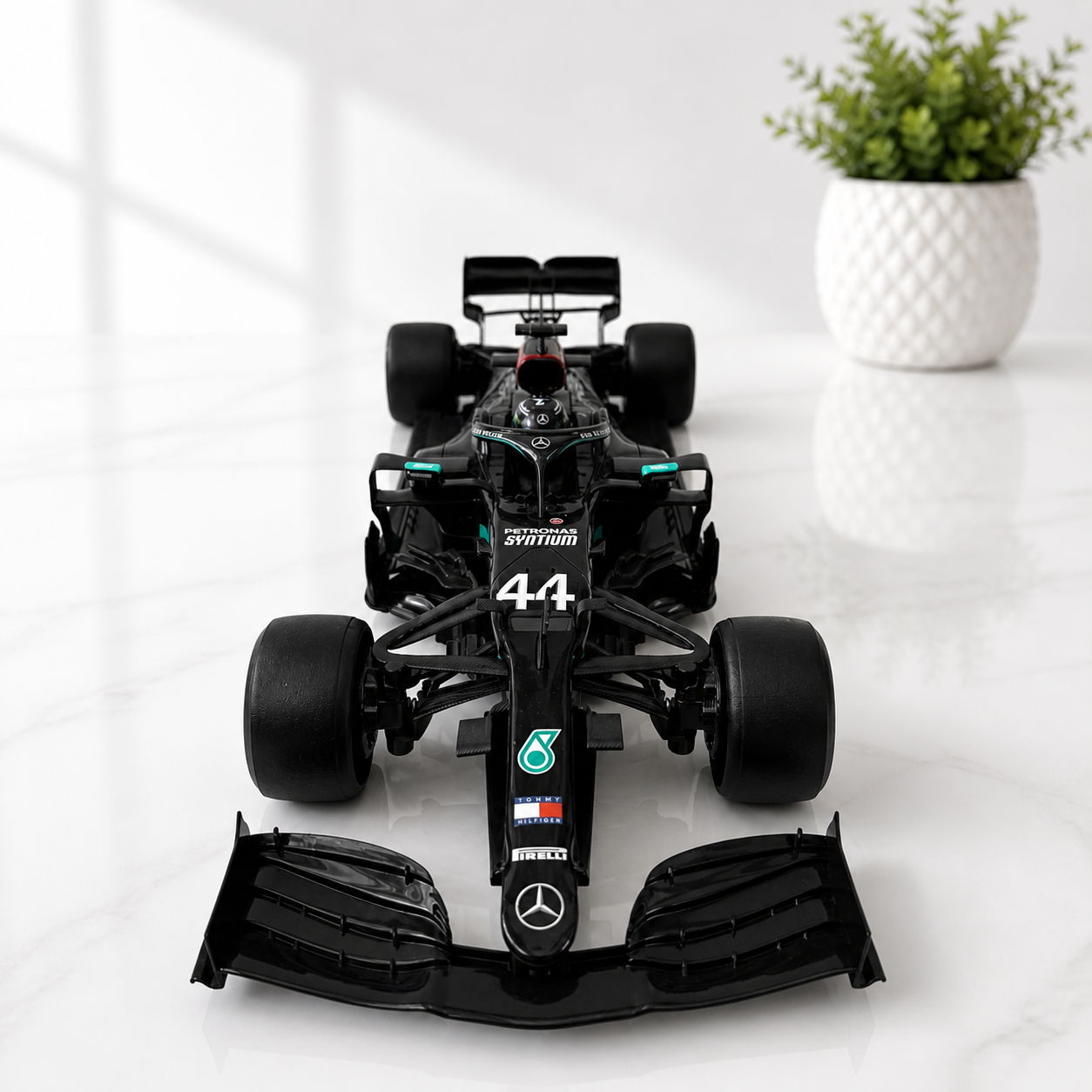 Mercedes AMG F1 W11 1:12 scale RC car Rastar Brand
