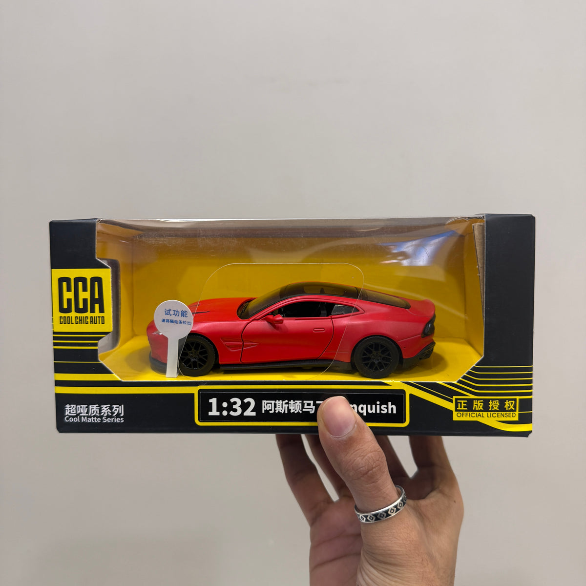Aston Martin Vanquish 1:32 scale CCA model