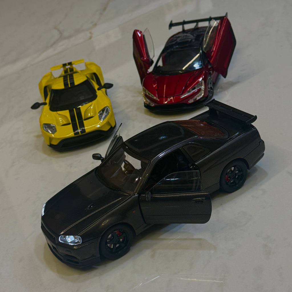 Nissan GTR-R34 fully carbon fibre spec 1:24 Scale Model