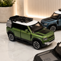 Defender 1:32 Scale Model