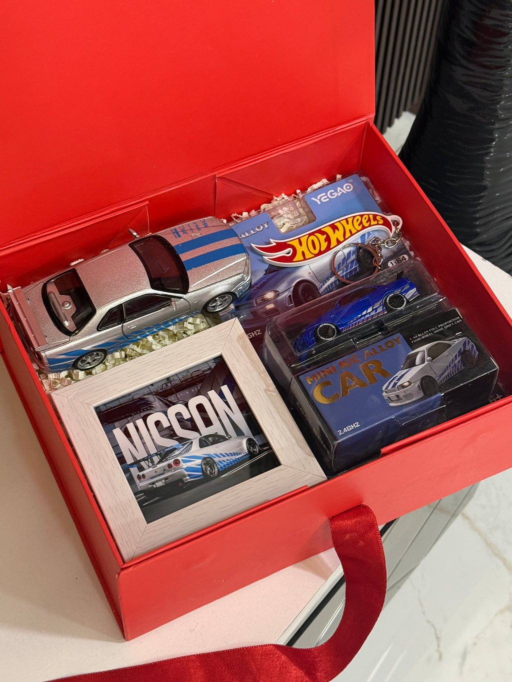 Nissan Skyline GTR R-34 Hamper