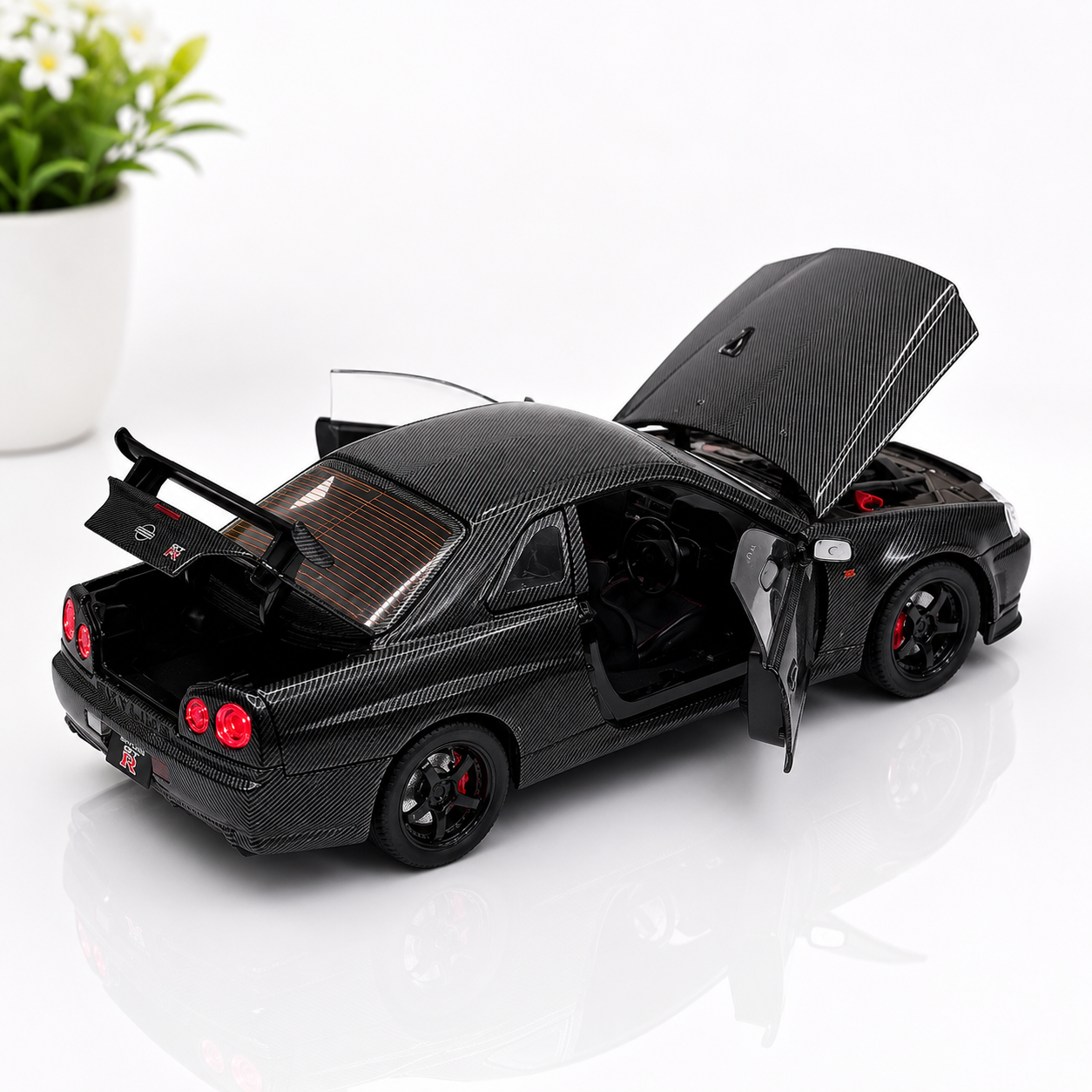 Nissan GTR-R34 fully carbon fibre spec 1:24 Scale Model