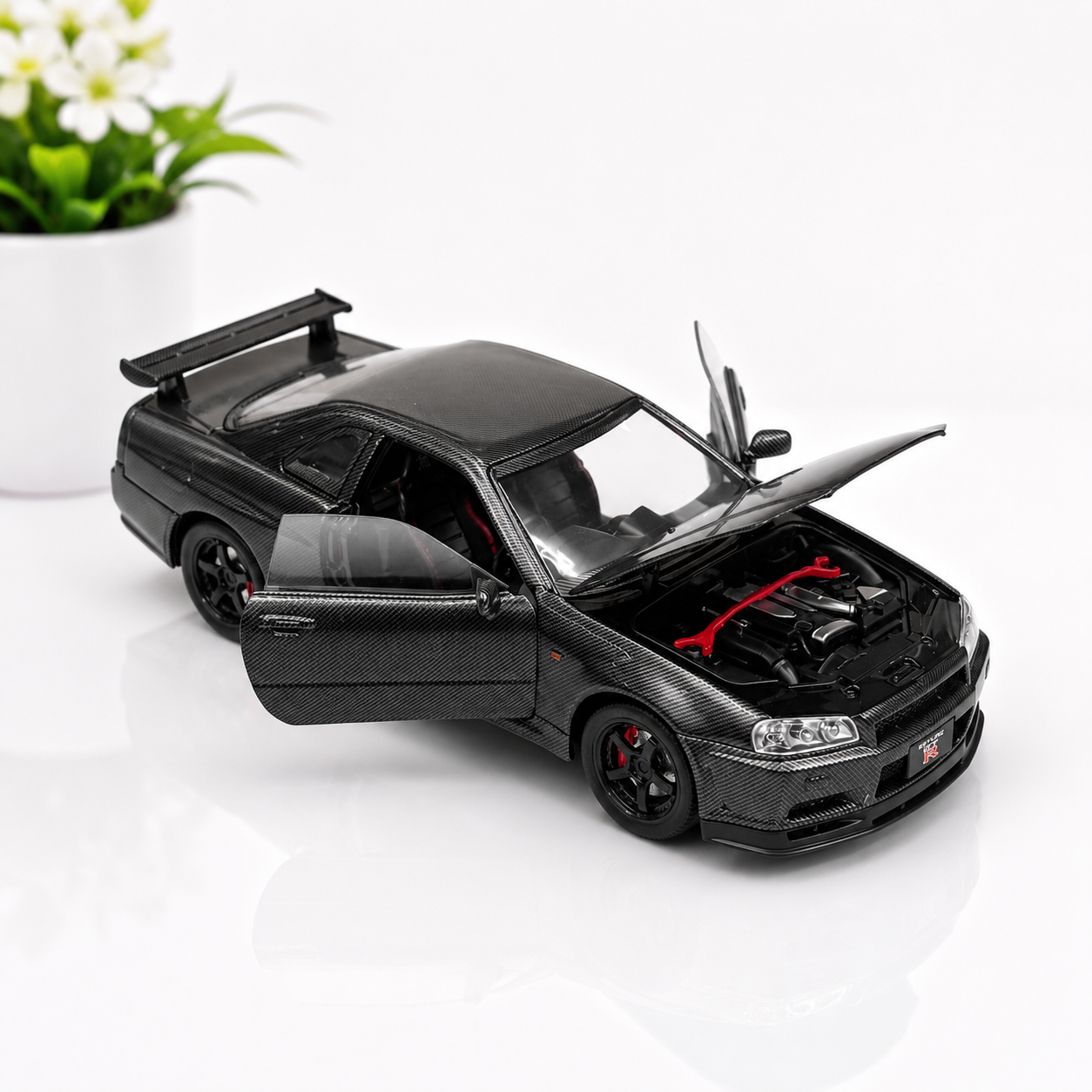 Nissan GTR-R34 fully carbon fibre spec 1:24 Scale Model